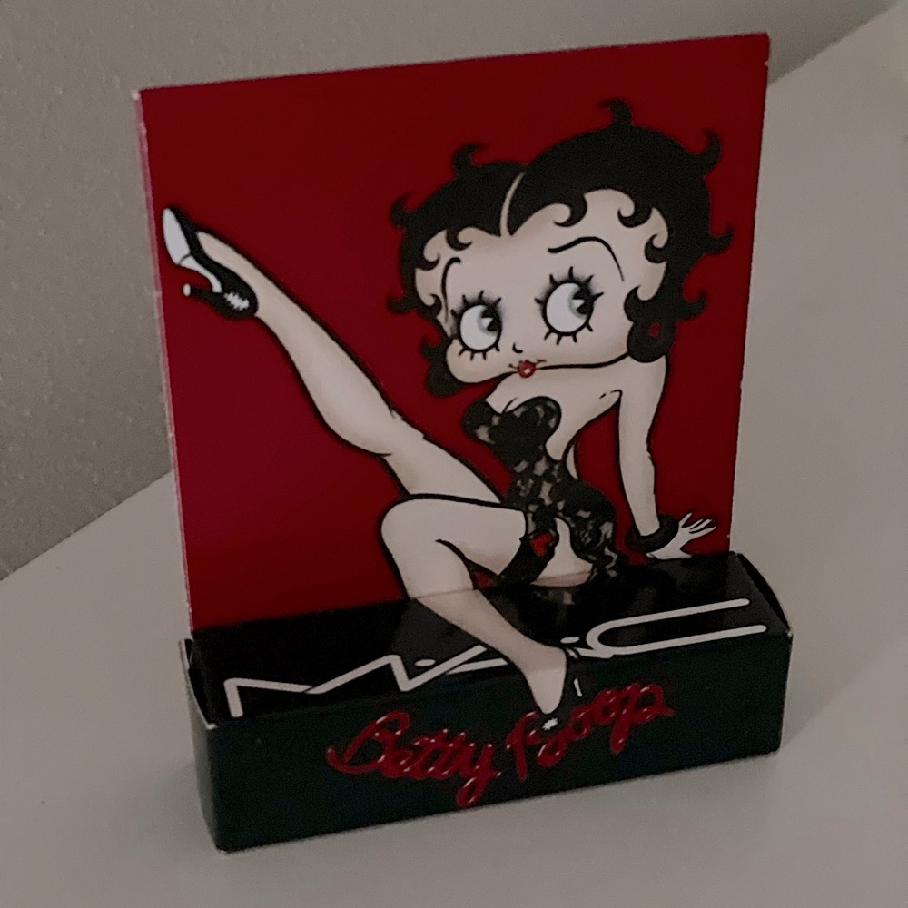 RARE MAC Cosmetics Betty Boop Matte lipstick